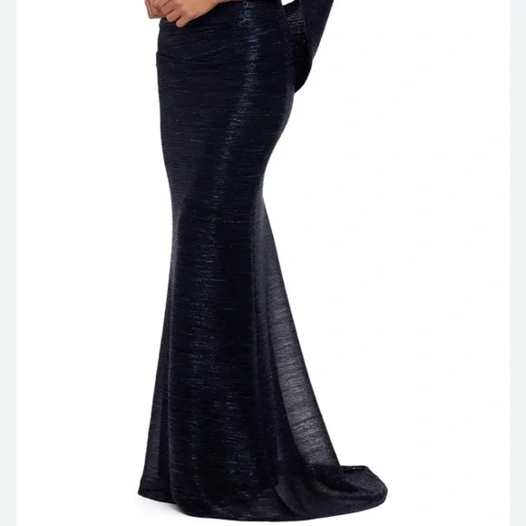 Betsy & Adam Cape Sleeve Metallic Crinkle Gown
W24 - Picture 3 of 8